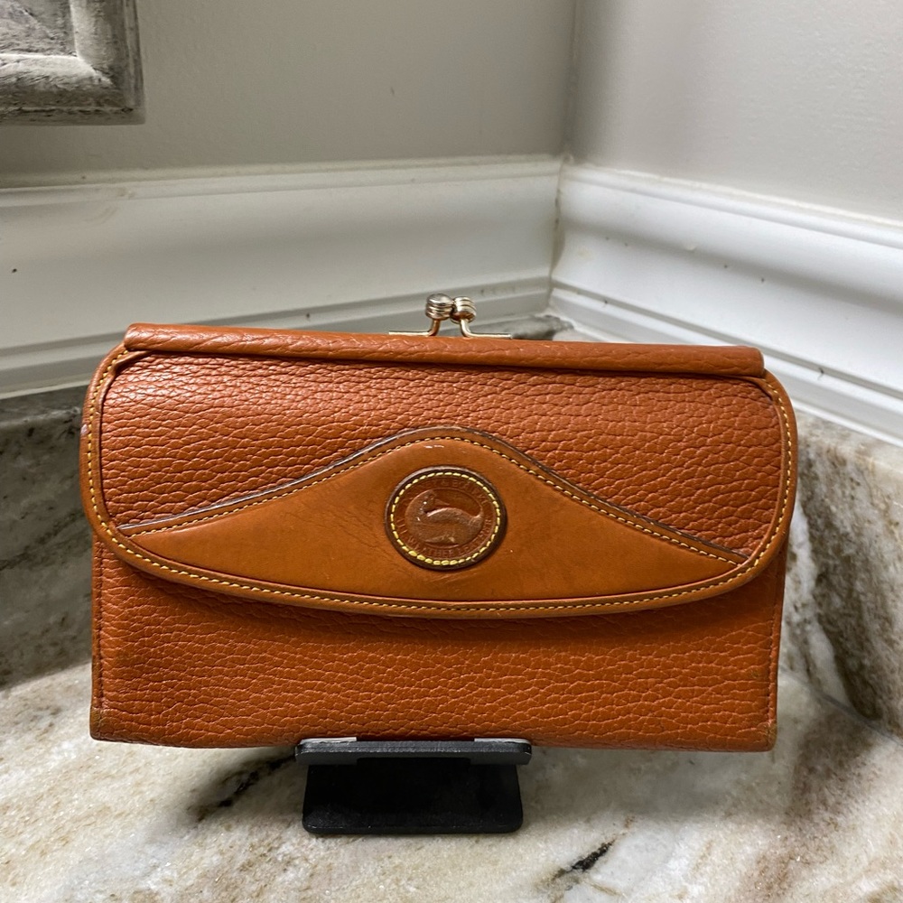 Vintage Dooney & Bourke Tan Wallet